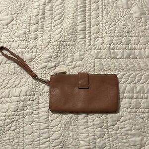 Wristlet Tan